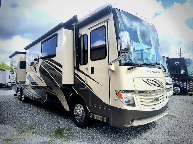 2019 Newmar Ventana 4369 RV Photo 1