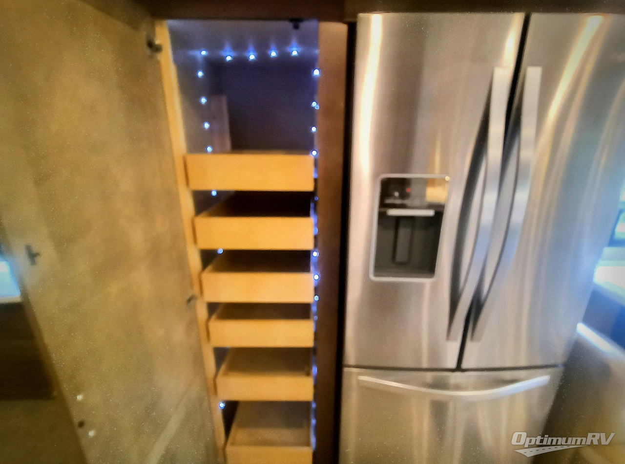 2019 Newmar Ventana 4369 Photo 13