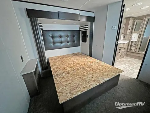 2018 Heartland Cyclone 4151 RV Photo 4