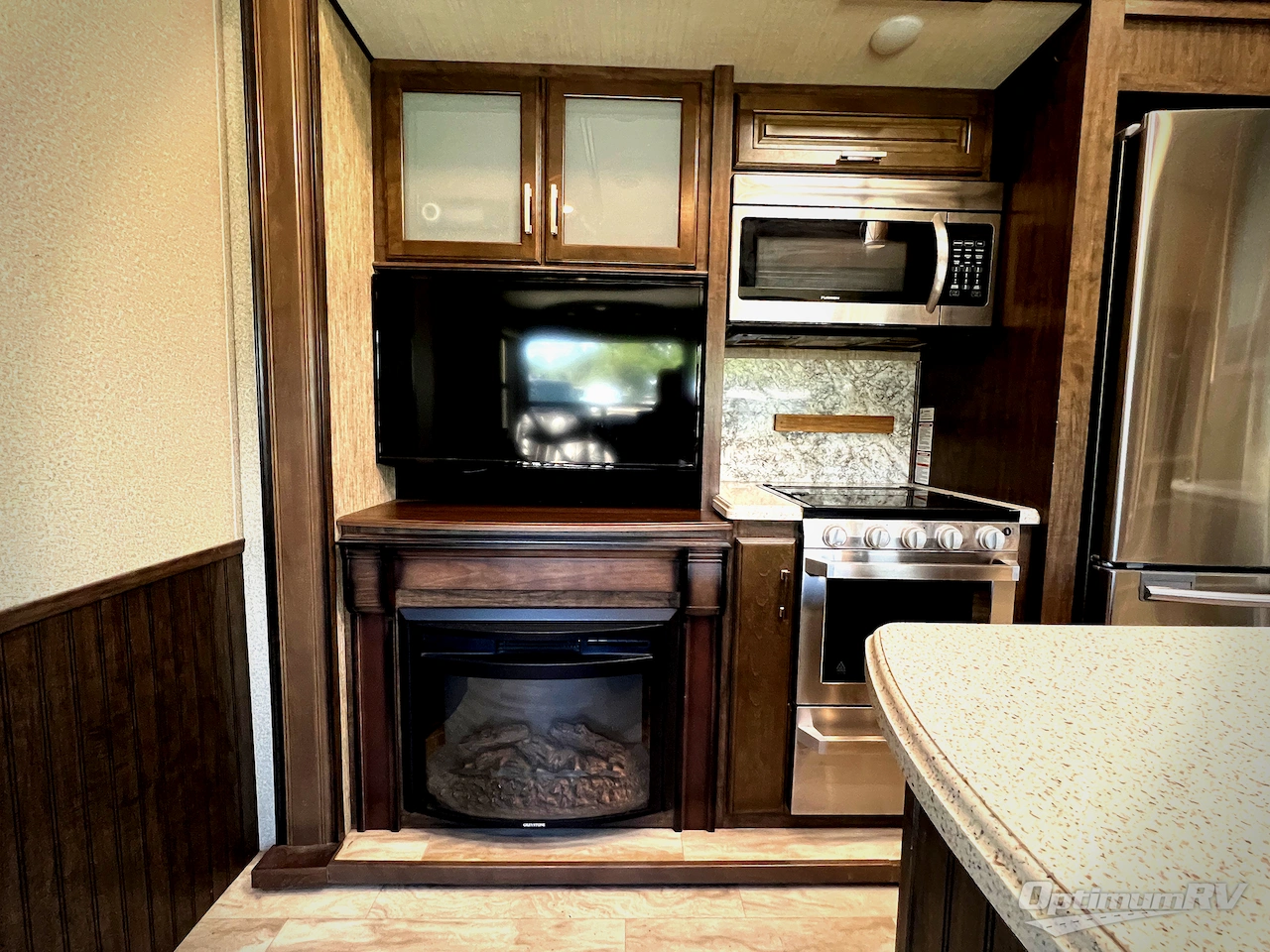 2020 Grand Design Solitude S-Class 3950BH Photo 9