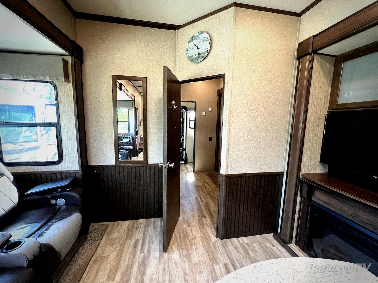 2020 Grand Design Solitude S-Class 3950BH Photo 20