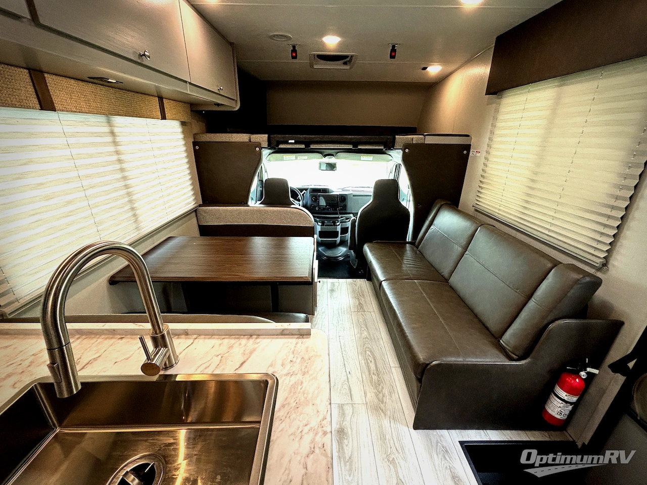 2025 Coachmen Freelander 27QB Photo 5