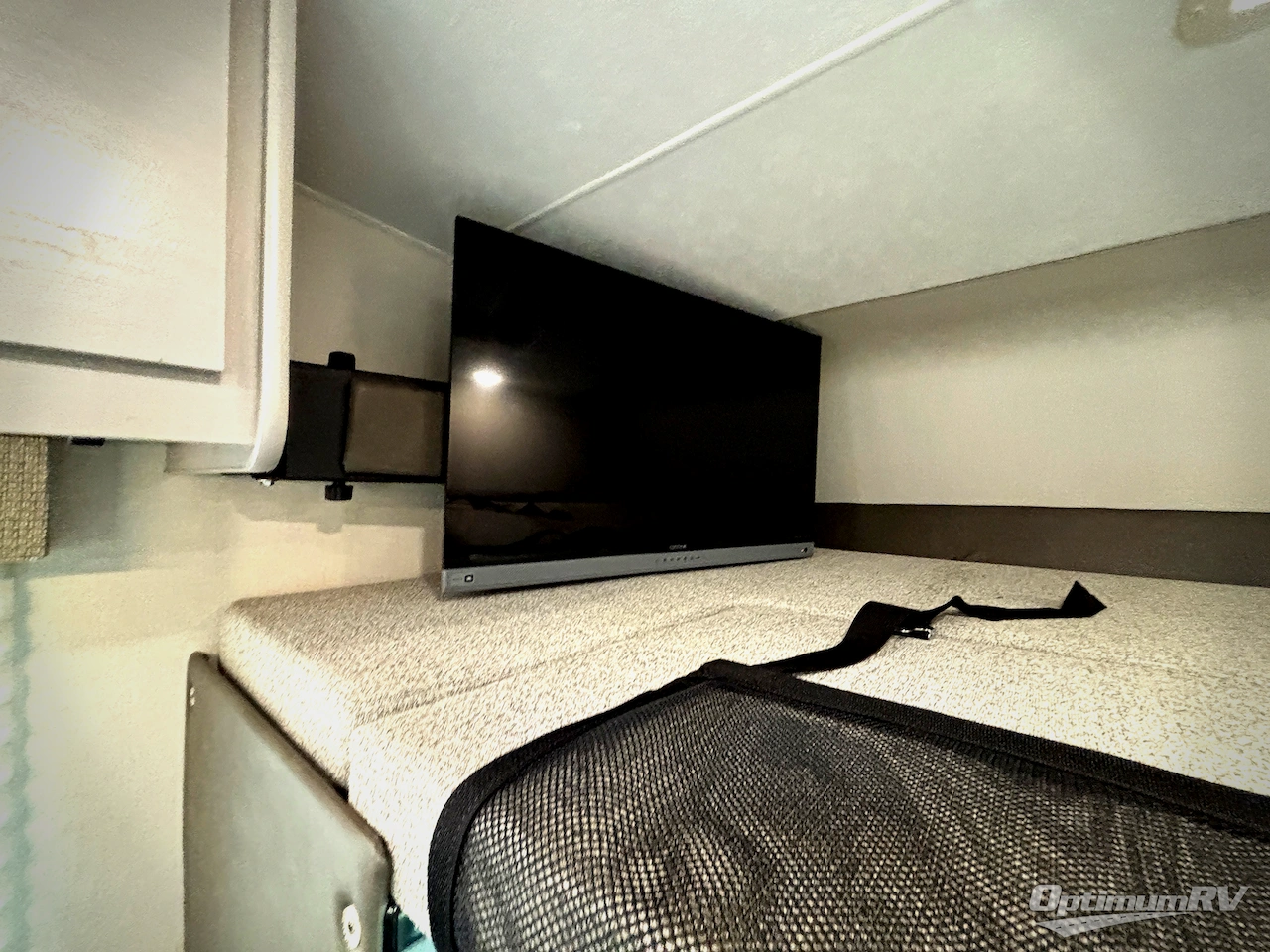 2025 Coachmen Freelander 27QB Photo 12