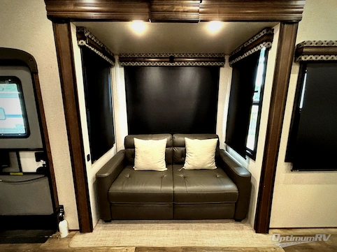2021 KZ Durango Gold G391RKQ RV Photo 4