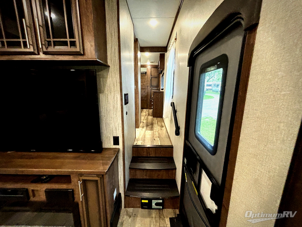 2021 KZ Durango Gold G391RKQ Photo 7