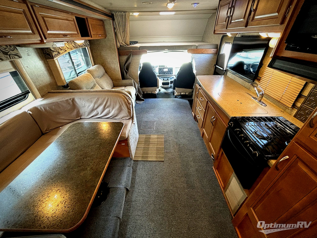 2013 Winnebago Minnie Winnie 31K Photo 6