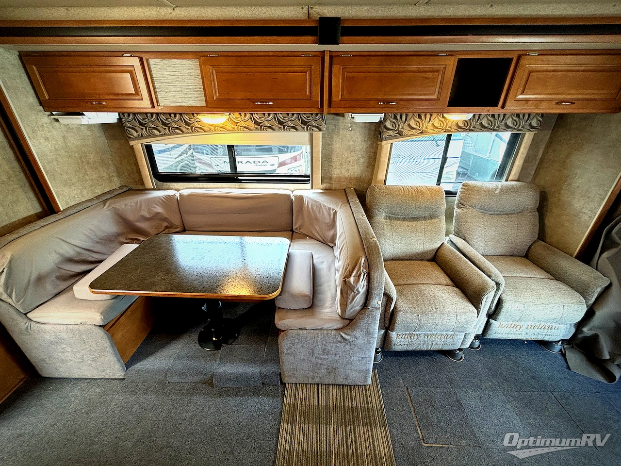 2013 Winnebago Minnie Winnie 31K Photo 7