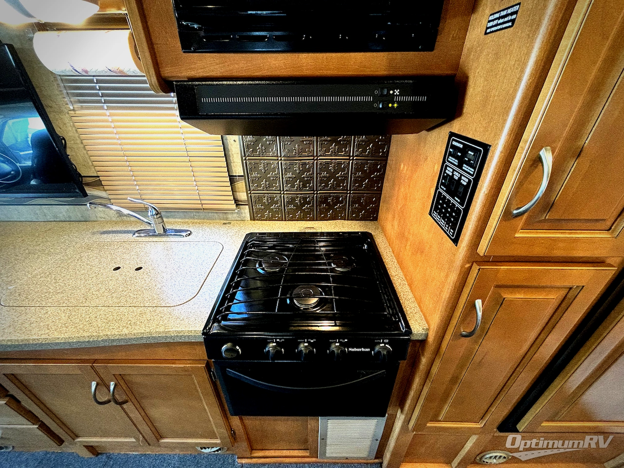 2013 Winnebago Minnie Winnie 31K Photo 10