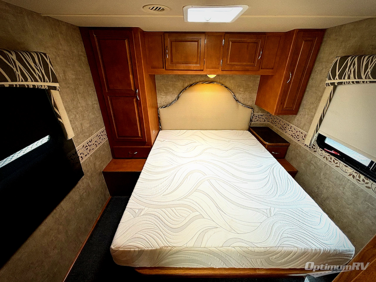 2013 Winnebago Minnie Winnie 31K Photo 13