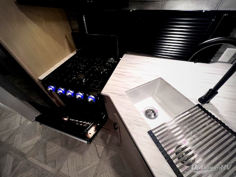 2023 Forest River Wildwood X-Lite 24RLXL RV Photo 3