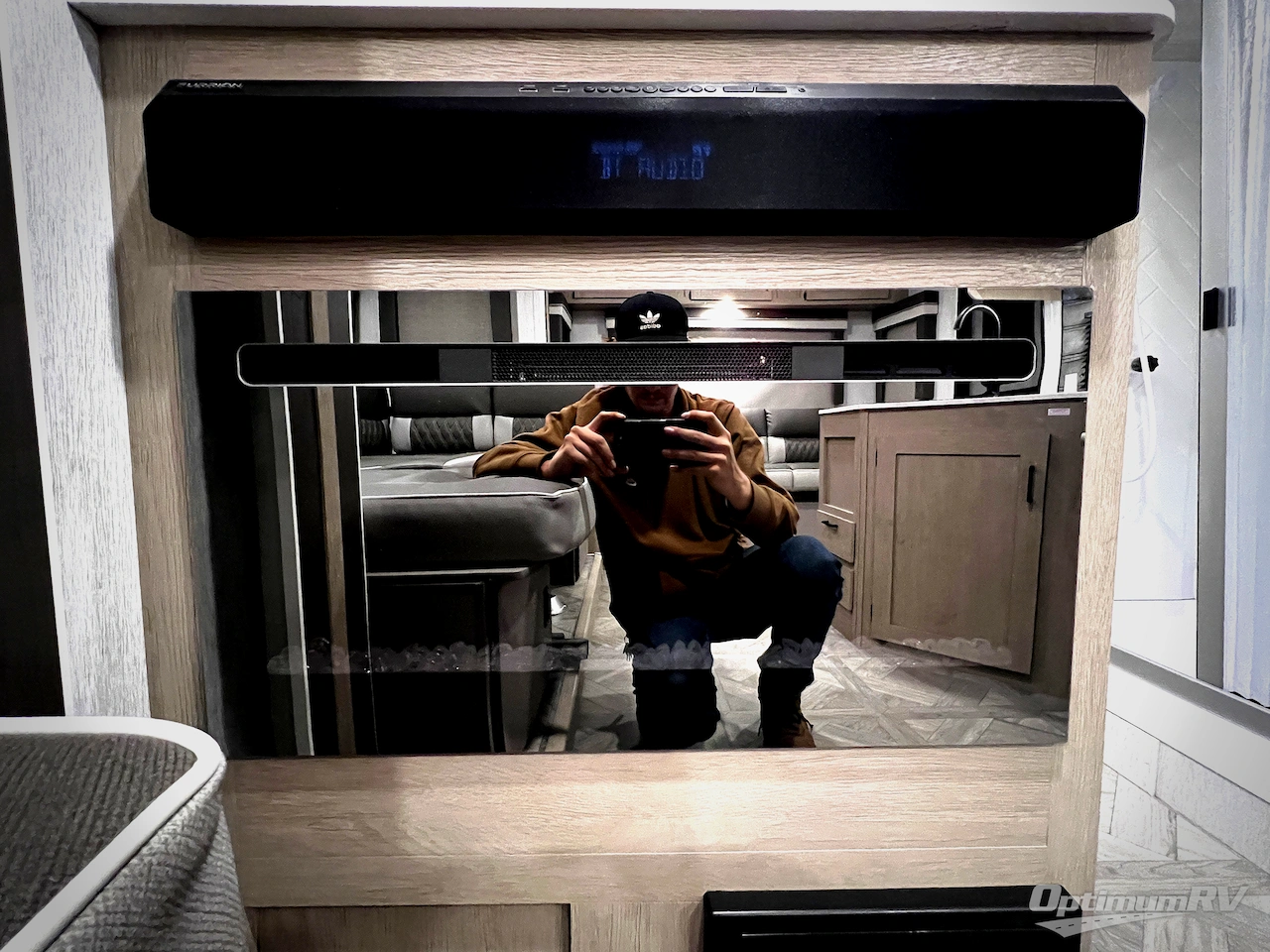 2023 Forest River Wildwood X-Lite 24RLXL Photo 13