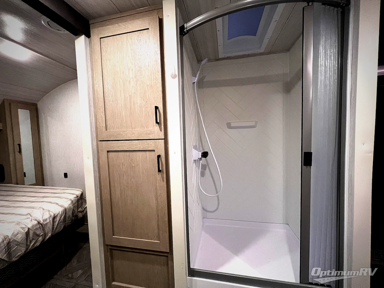 2023 Forest River Wildwood X-Lite 24RLXL Photo 23