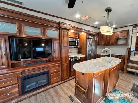 2016 Redwood Redwood 39B RV Photo 2