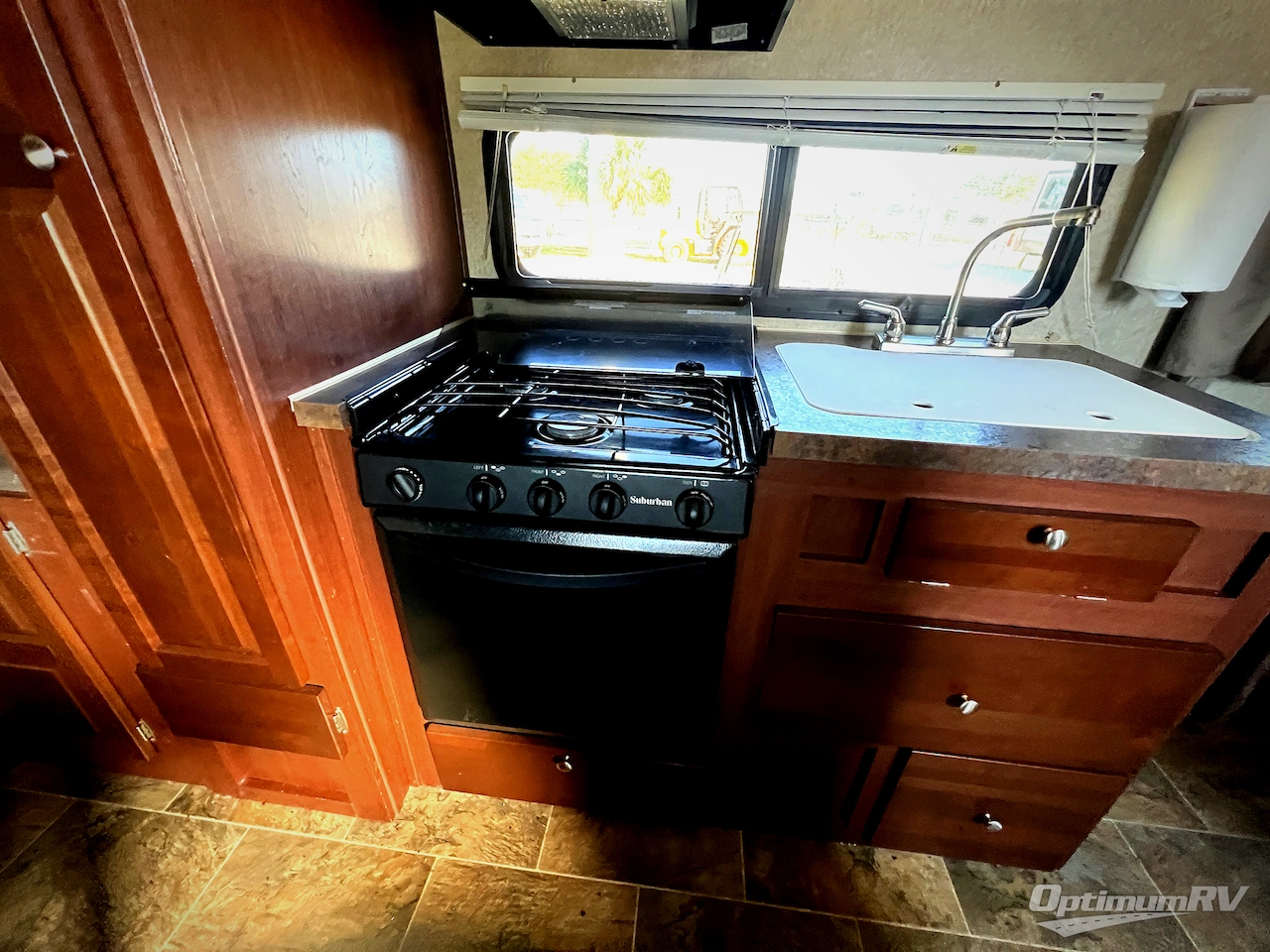 2016 Forest River Rockwood Mini Lite 2306 Photo 12