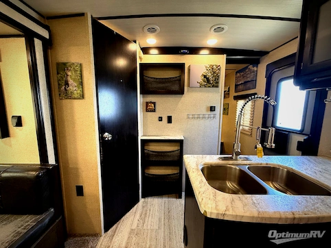 2020 Coachmen Spirit Ultra Lite 2963BH RV Photo 2