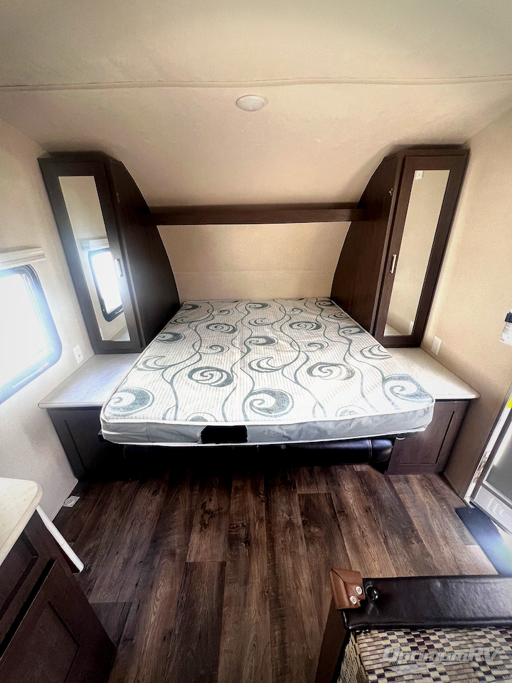 2019 Forest River Wildwood X-Lite 201BHXL Photo 13