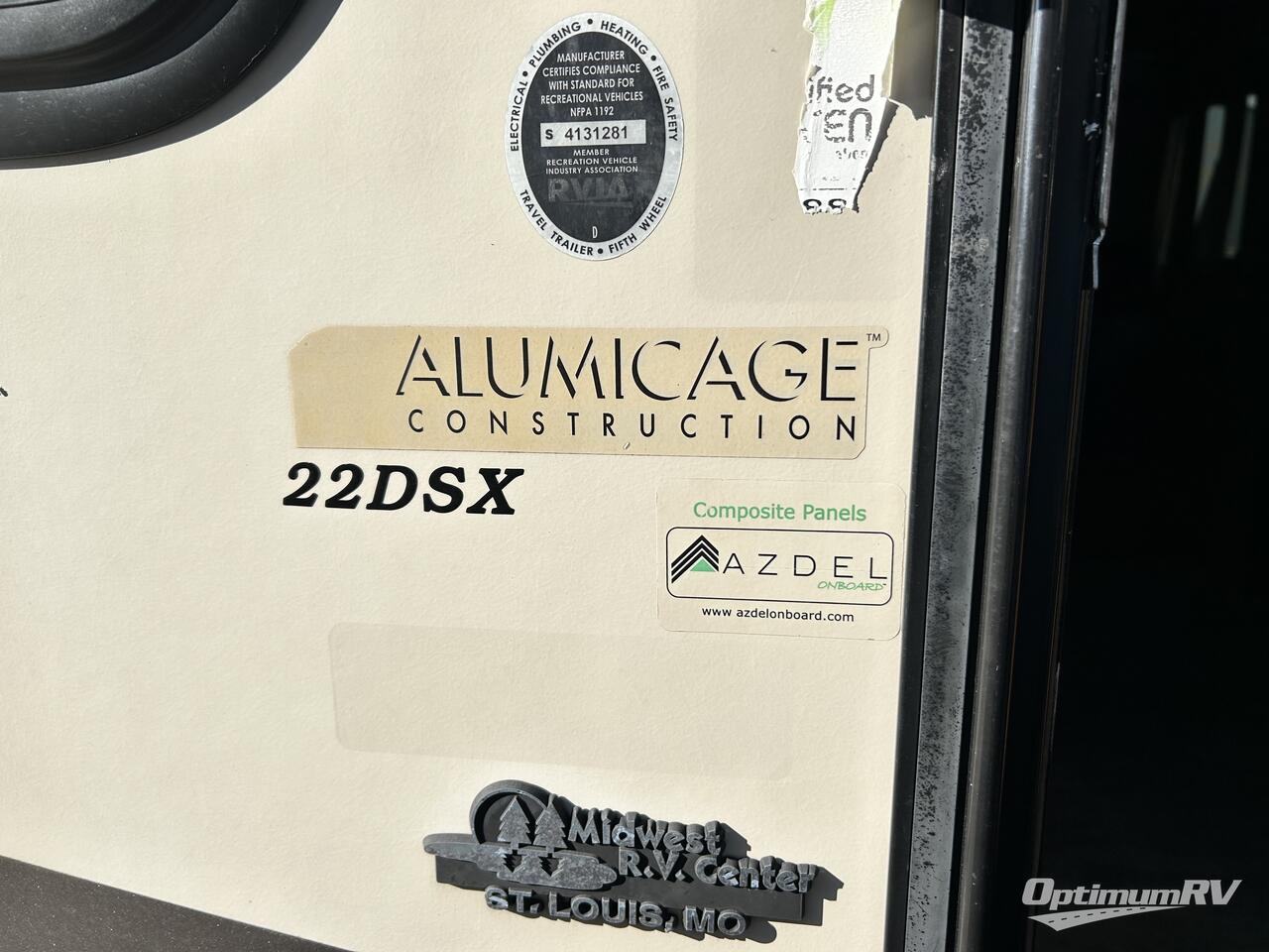 2017 Coachmen Freedom Express 22DSX Photo 14