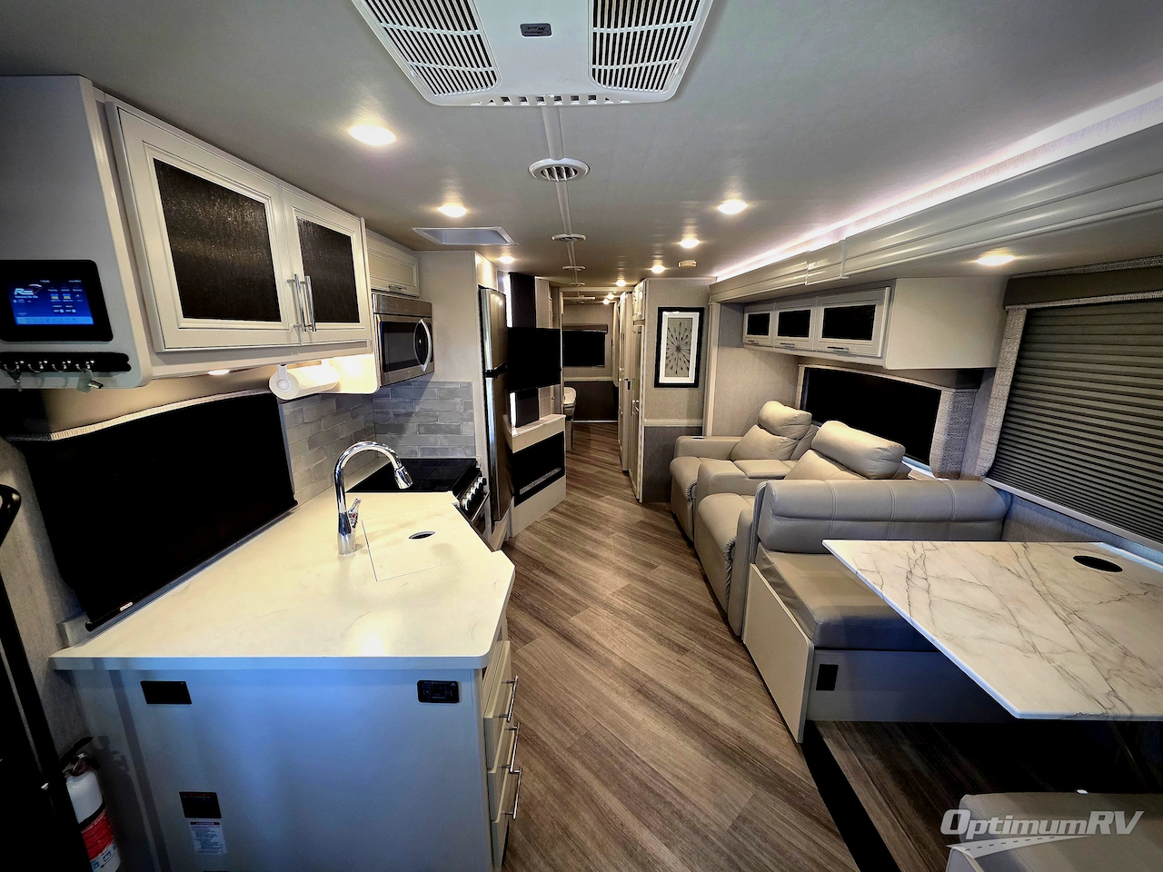 2023 Holiday Rambler Invicta 34MB Photo 4