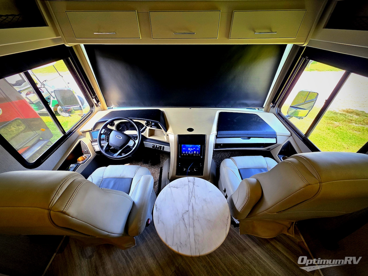 2023 Holiday Rambler Invicta 34MB Photo 6