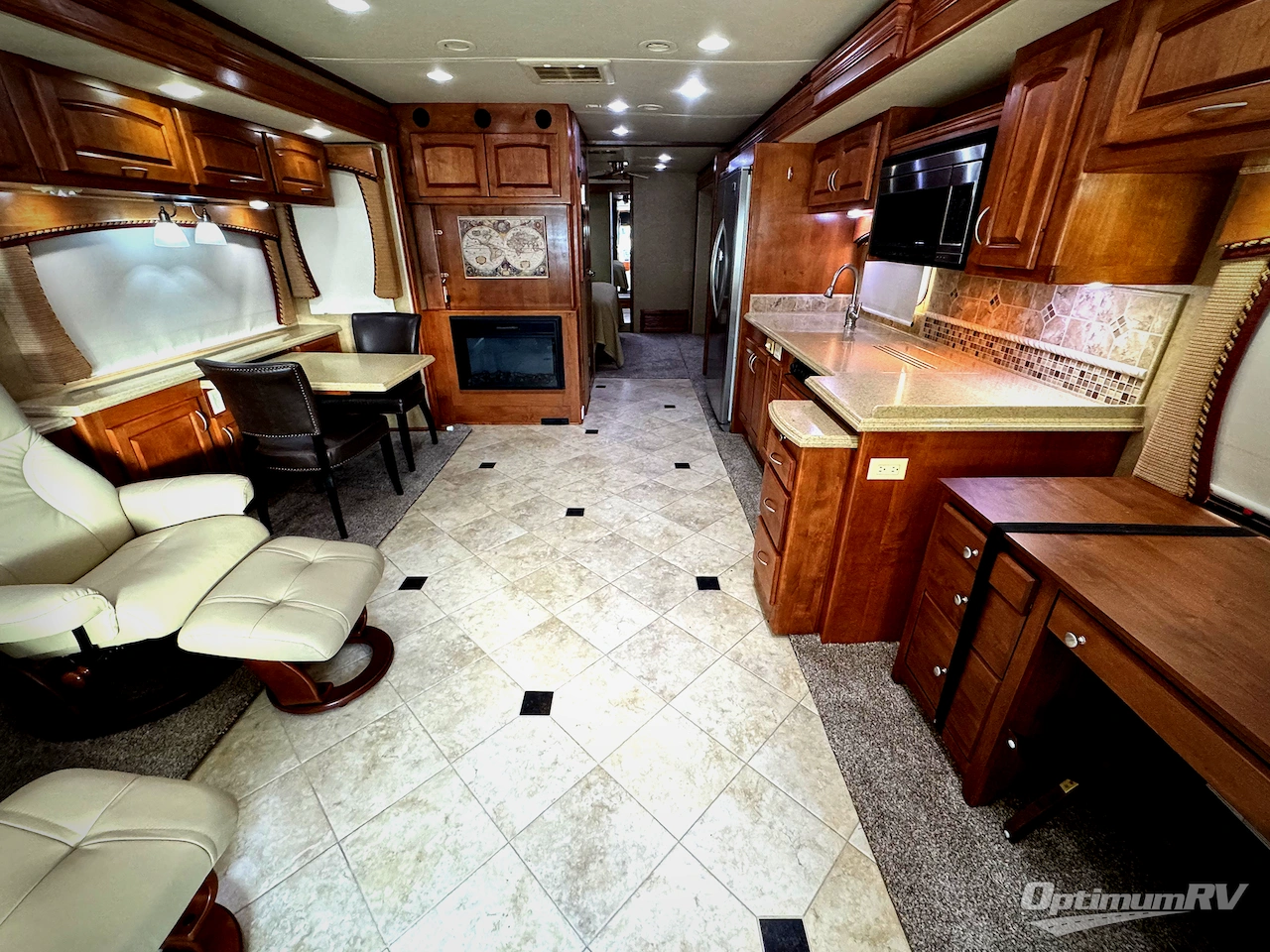 2011 Holiday Rambler Endeavor 43DFT Photo 4