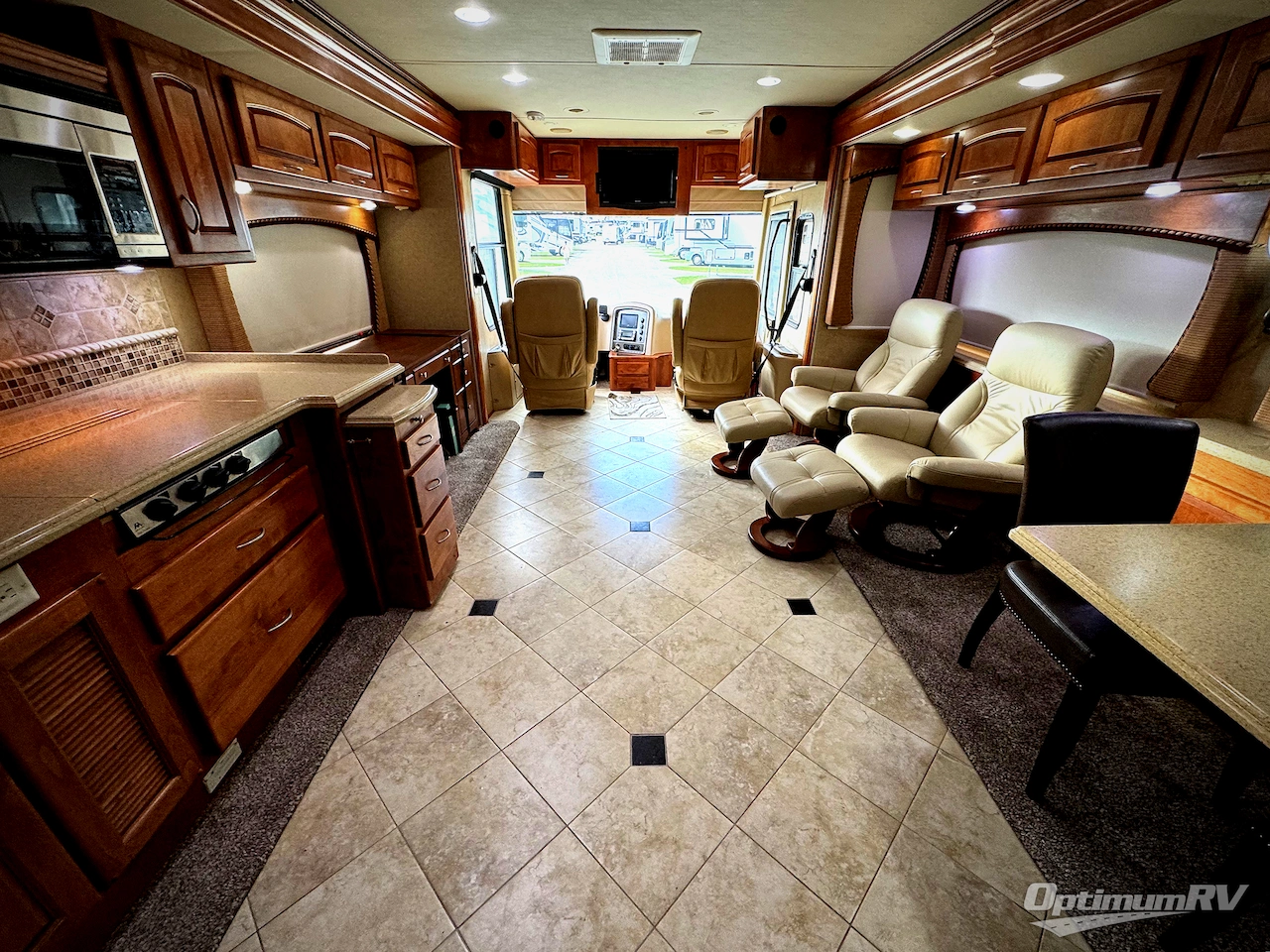 2011 Holiday Rambler Endeavor 43DFT Photo 5