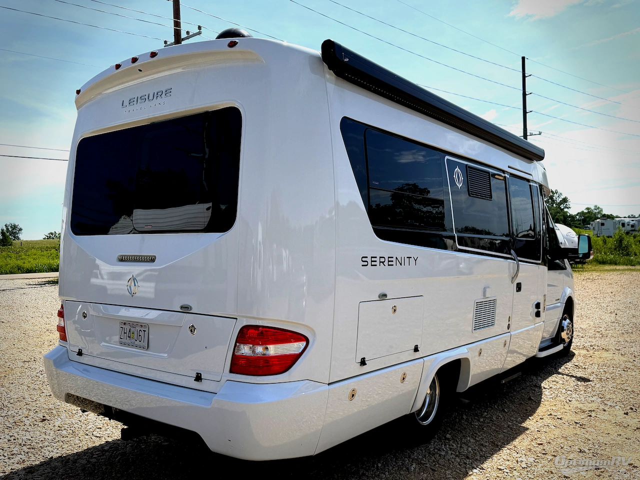 2019 Leisure Travel Serenity 24CB Photo 3