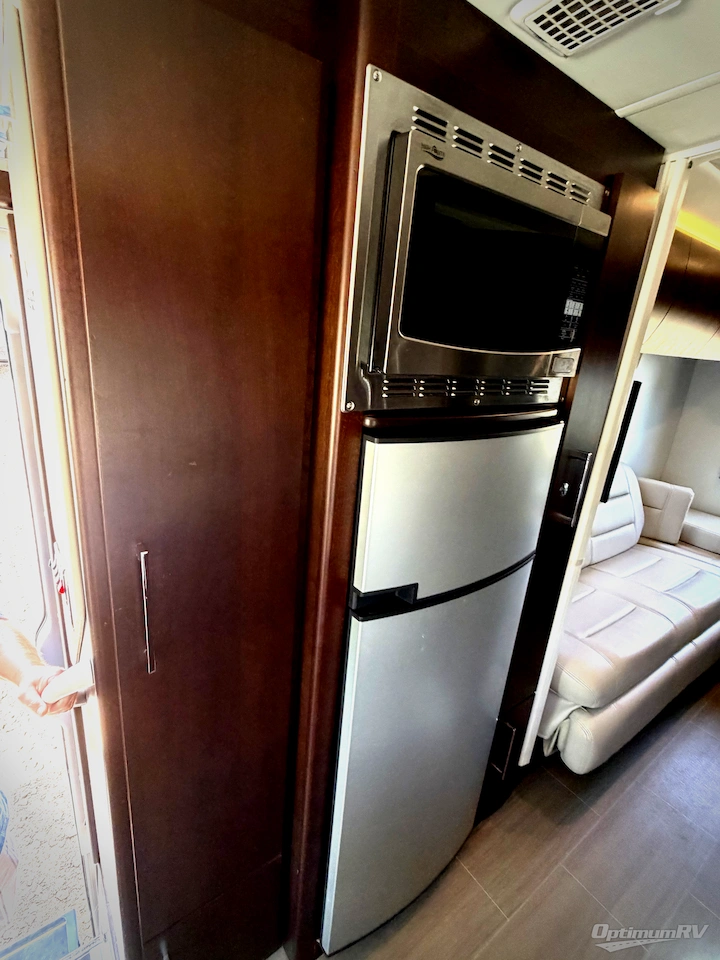 2019 Leisure Travel Serenity 24CB Photo 10