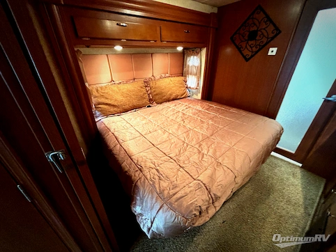 2012 Forest River Georgetown XL 360DS RV Photo 4