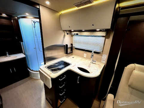 2016 Leisure Travel Unity U24CB RV Photo 2