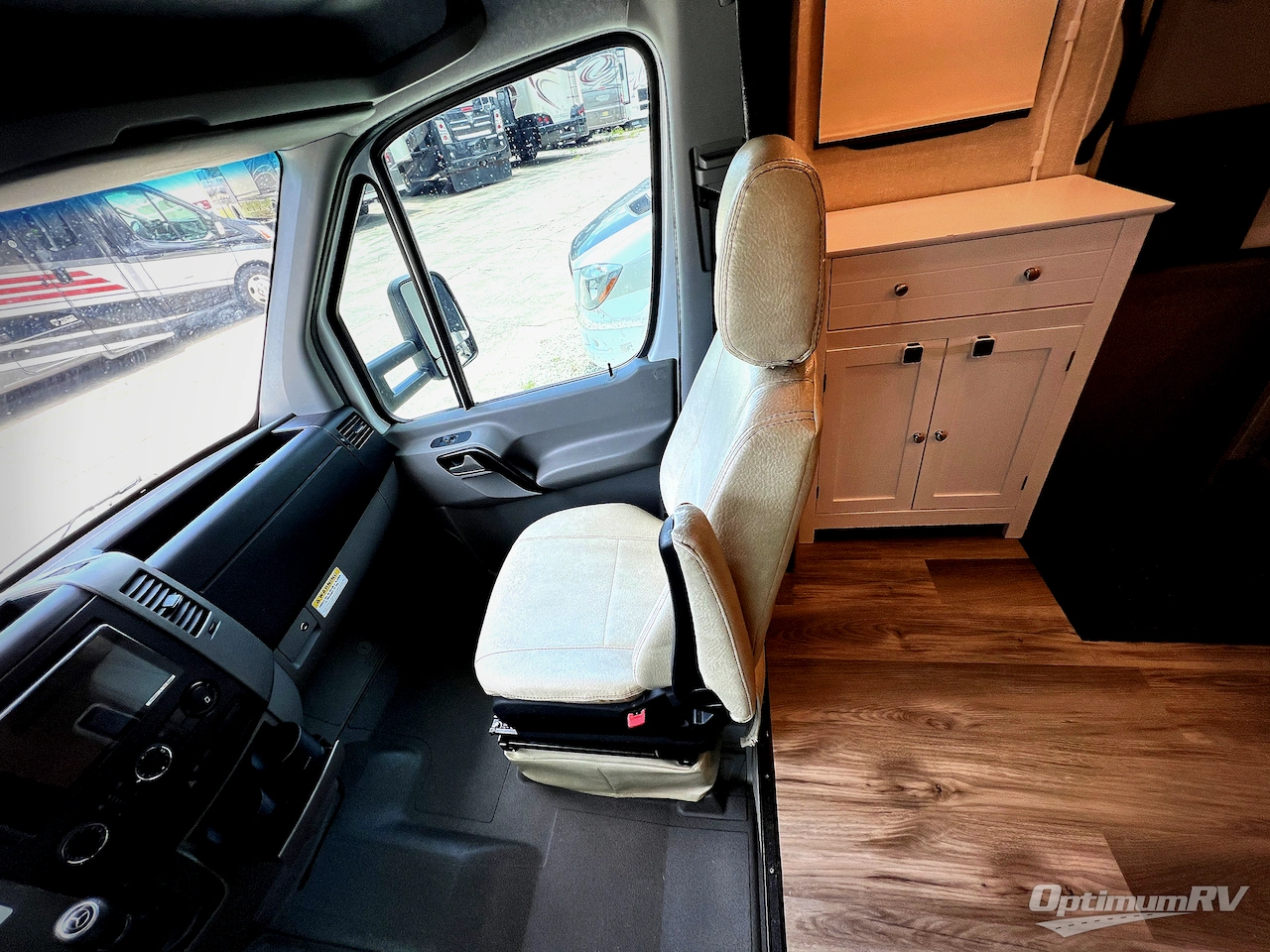2018 Coachmen Prism 2200 FS Photo 9