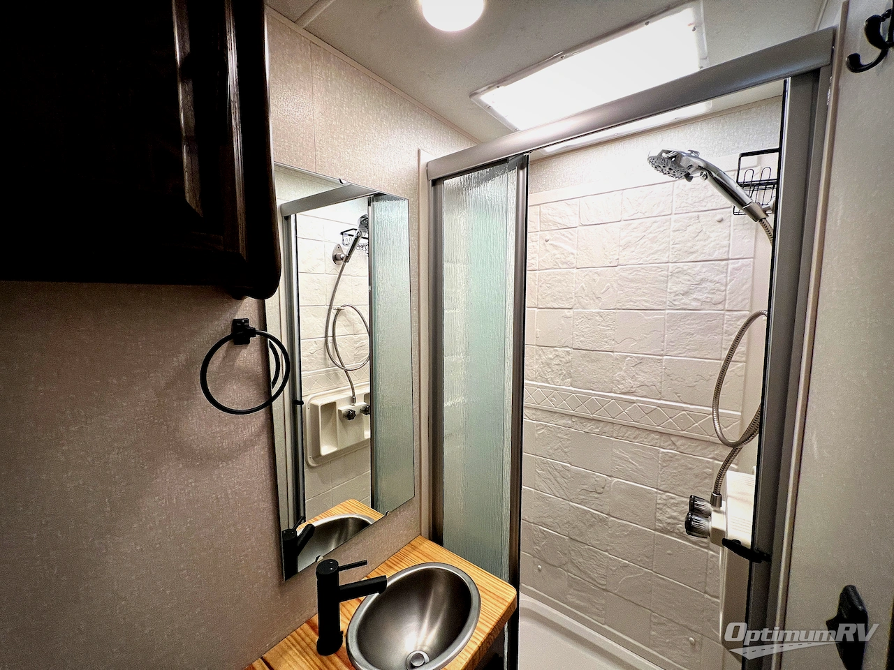 2018 Coachmen Prism 2200 FS Photo 18