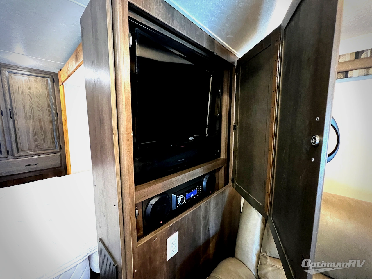 2018 Coachmen Prism 2200 FS Photo 11