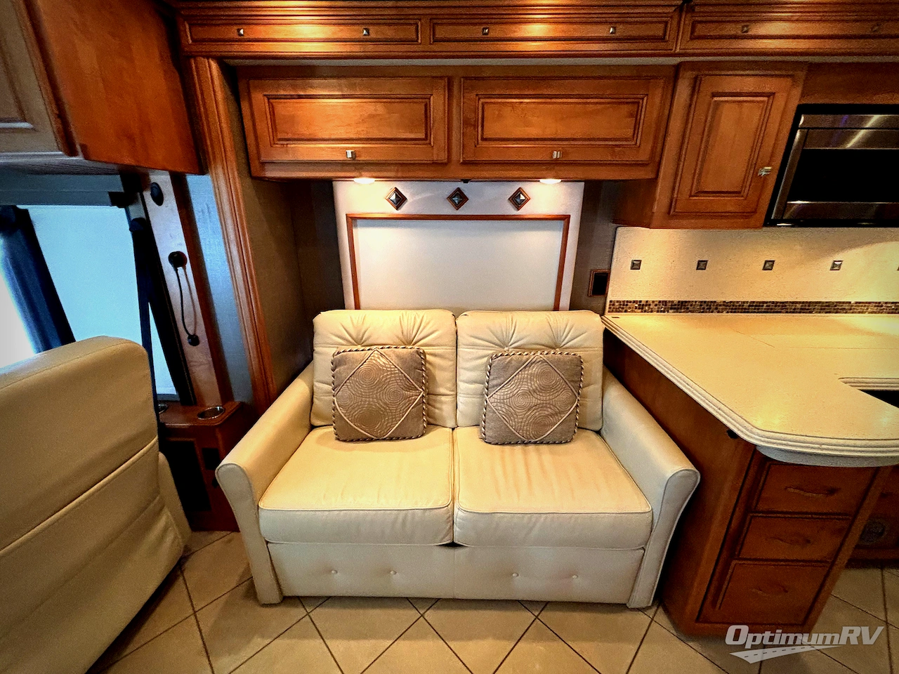 2013 Itasca Meridian 36M Photo 10