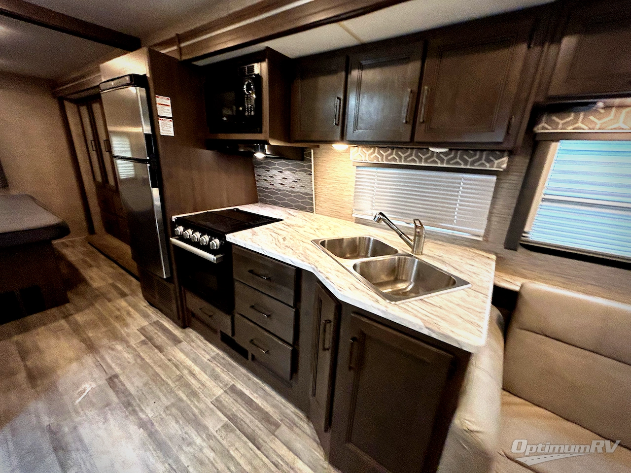 2022 Thor Freedom Traveler A29 Photo 13