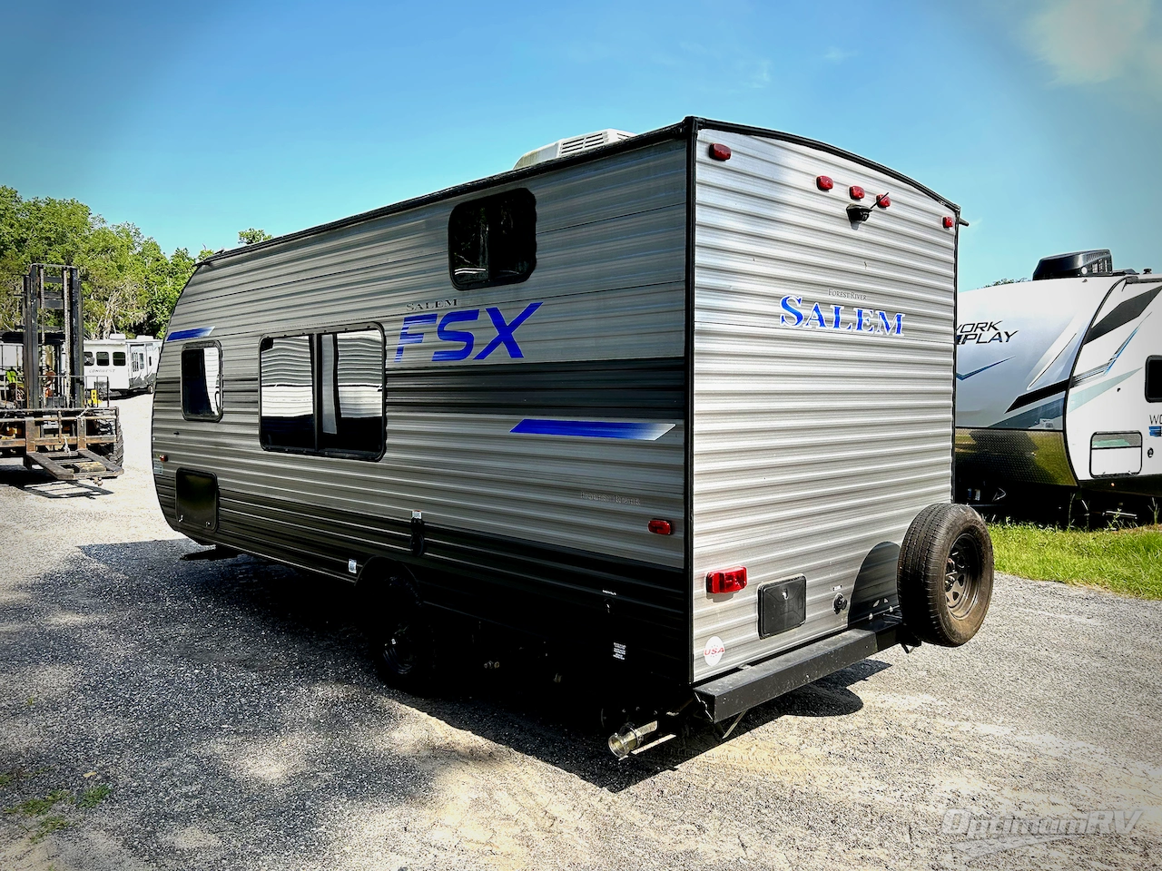 2021 Forest River Salem FSX 177BH Photo 3