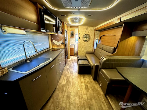 2018 Winnebago Navion 24D RV Photo 2