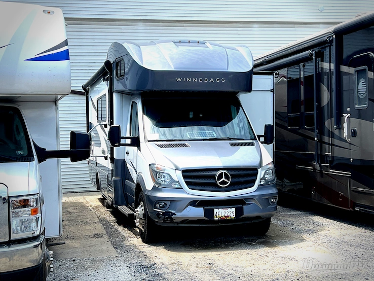 2018 Winnebago Navion 24D RV Photo 1