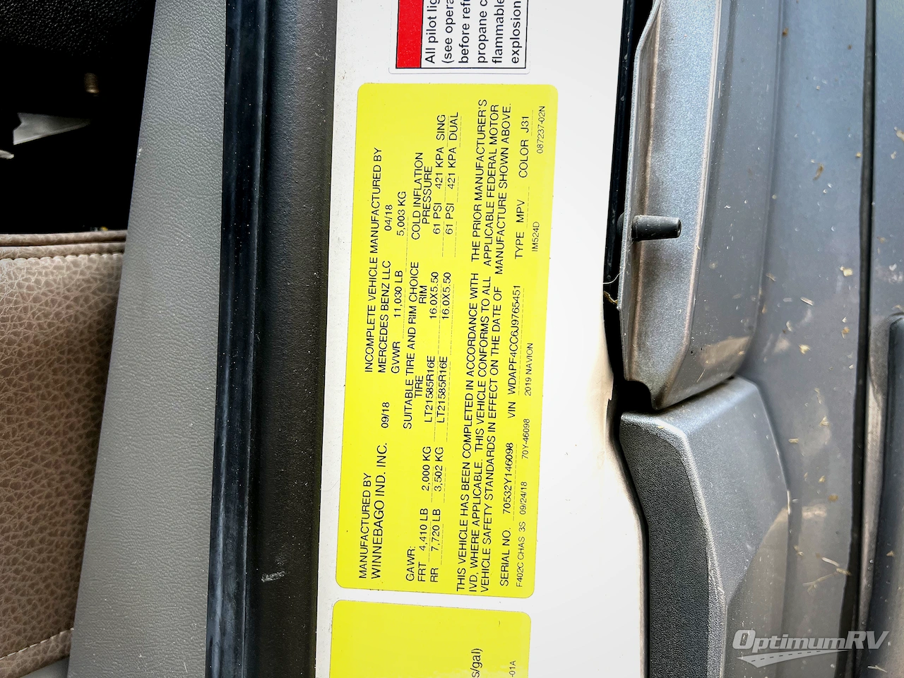 2018 Winnebago Navion 24D Photo 22