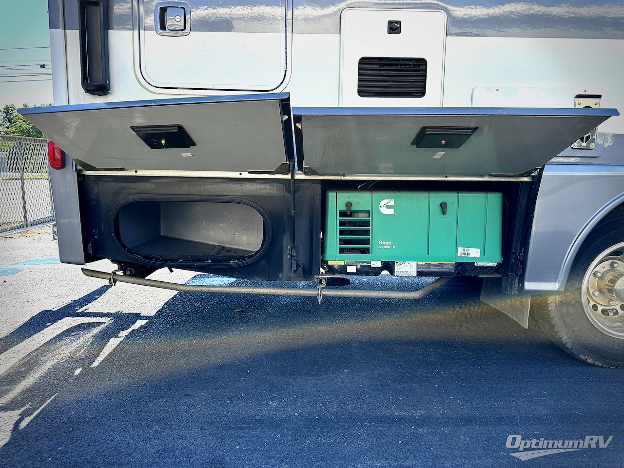 2018 Winnebago Navion 24D Photo 18