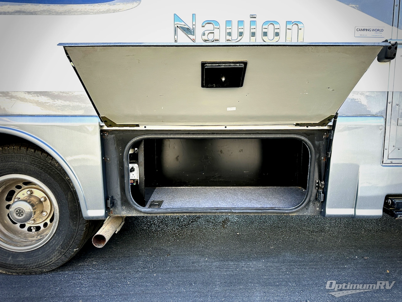 2018 Winnebago Navion 24D Photo 19