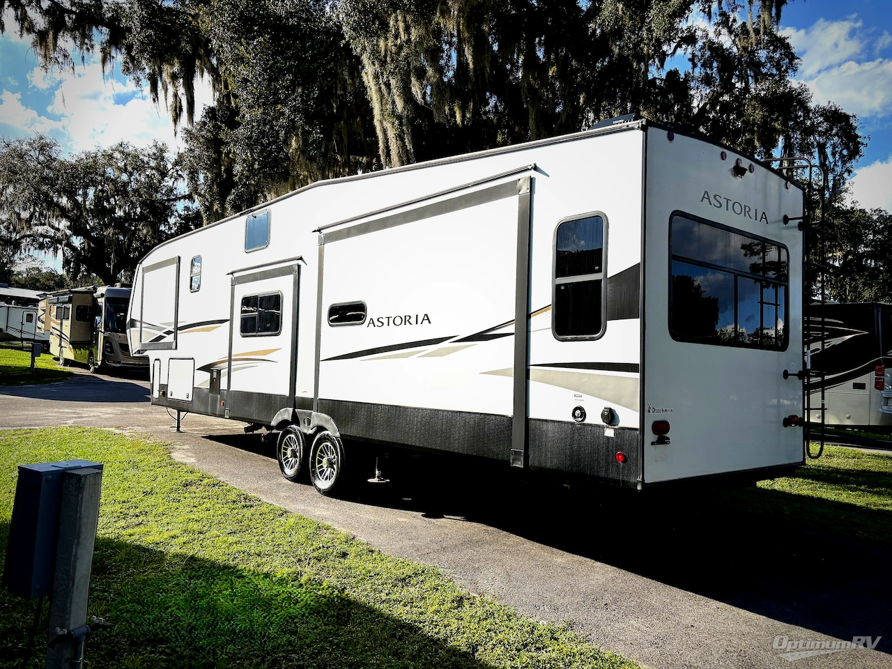 2022 Dutchmen Astoria 3553MBP Photo 3