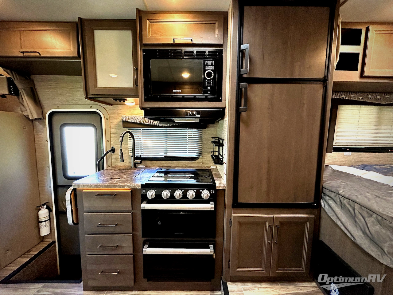 2023 Thor Four Winds 22E Photo 5