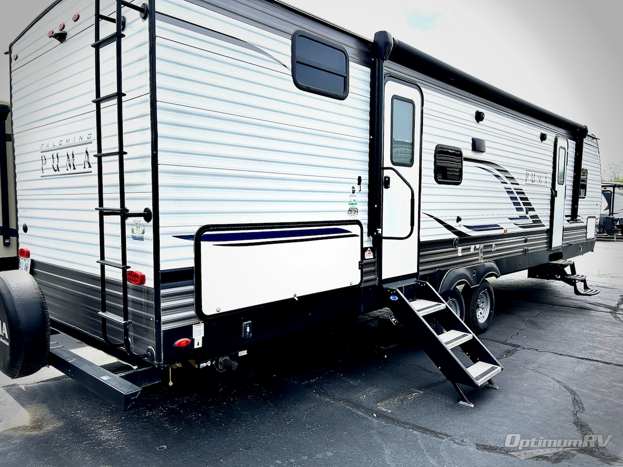 2022 Palomino Puma 28BHSS Photo 2