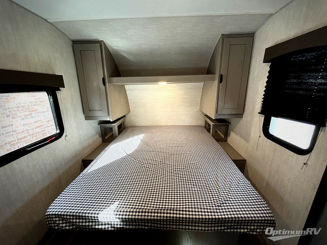 2025 Coachmen Clipper Cadet 17CFQ Photo 6