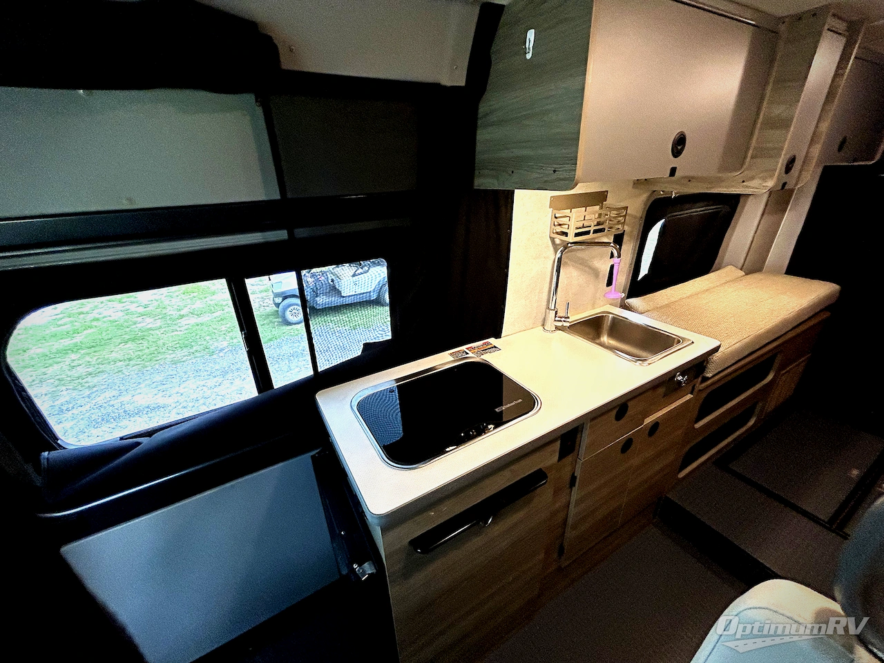 2023 Winnebago Solis 59PX Photo 10