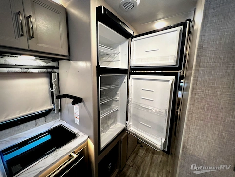 2024 Thor Axis 24.1 RV Photo 3
