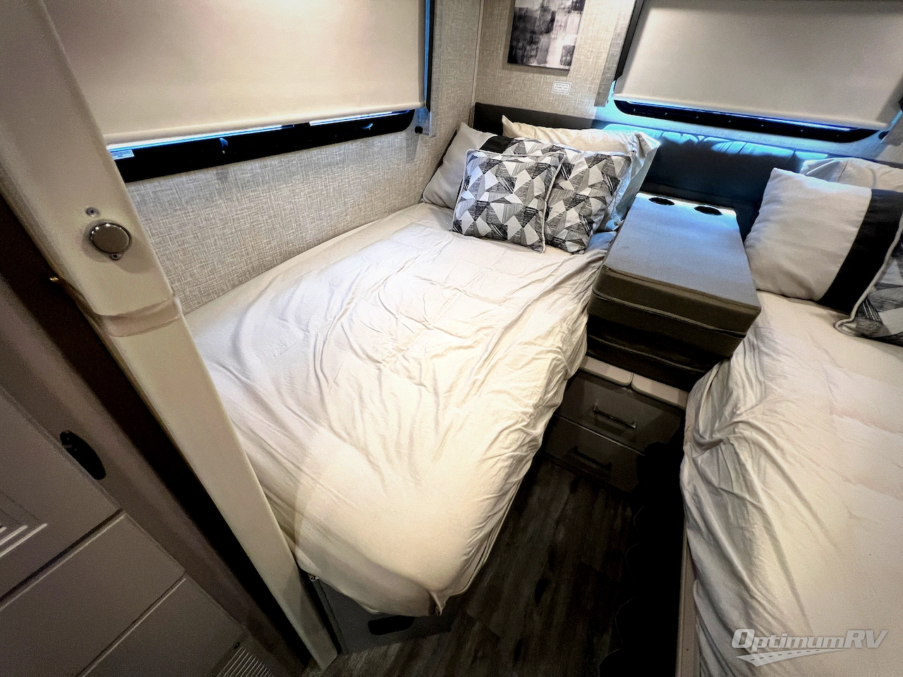 2024 Thor Axis 24.1 Photo 23
