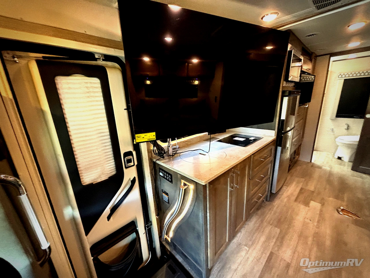 2021 Tiffin Wayfarer 25RW Photo 11