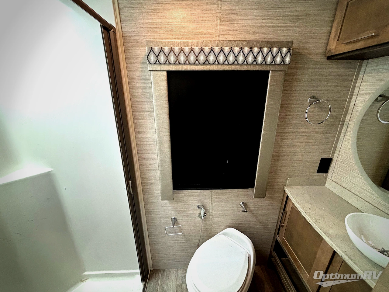 2021 Tiffin Wayfarer 25RW Photo 16