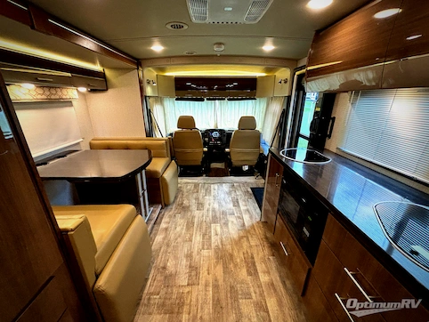 2017 Winnebago Via 25P RV Photo 2